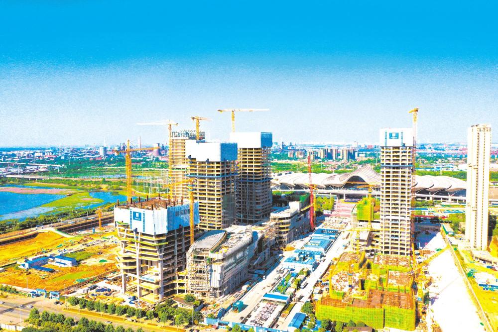 武漢楊春湖高鐵商務區加緊建設