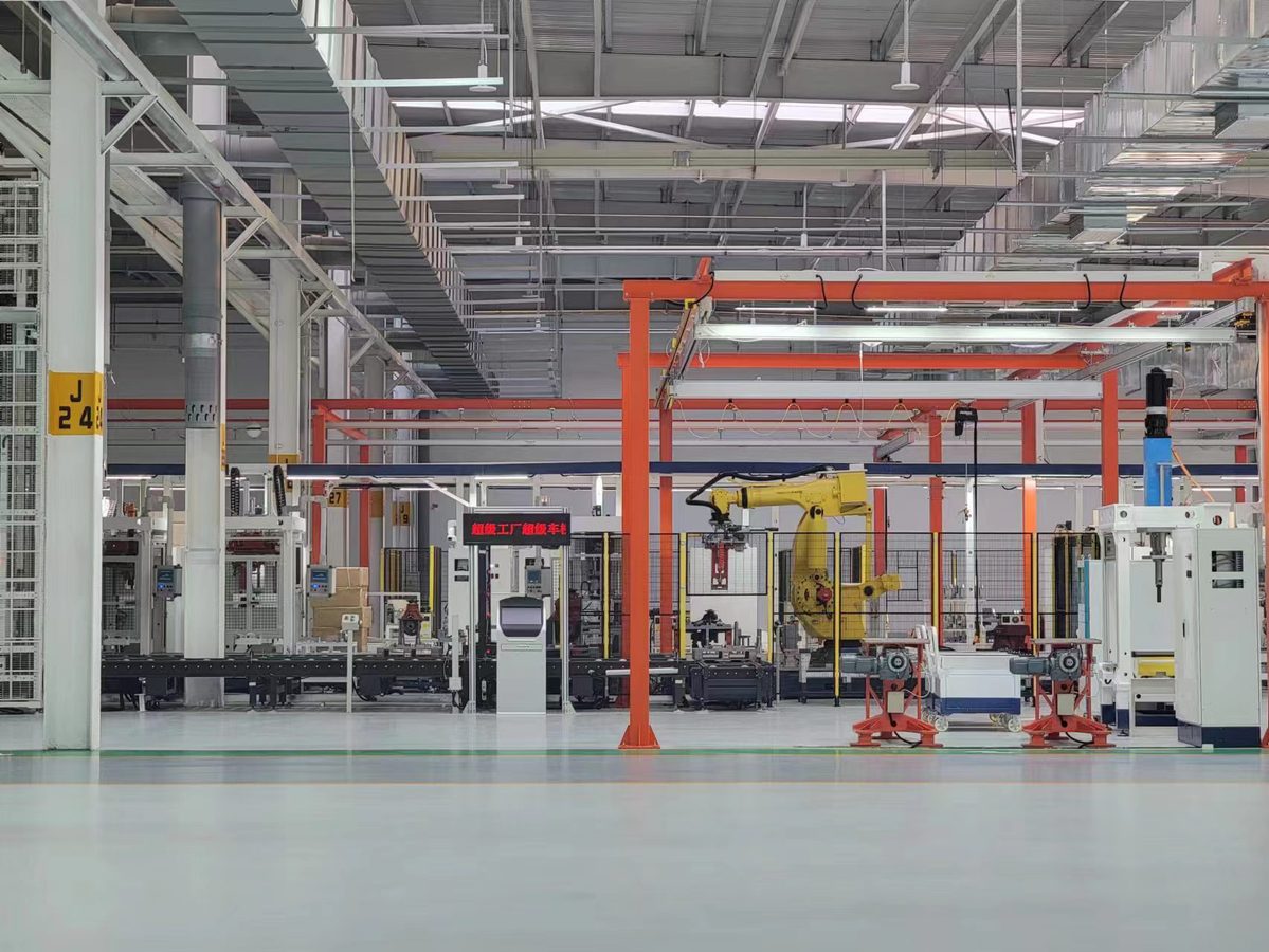 彎道超車 中國新能源汽車產(chǎn)業(yè)的“寧波擔(dān)當(dāng)”